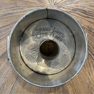 Vintage Swans Down Cake Flour Metal Cake Pan E Katzinger Co. Chicago, IL